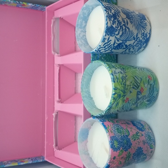 LILLY PULITZER VOTIVE CANDLE SET - Picture 4 of 13
